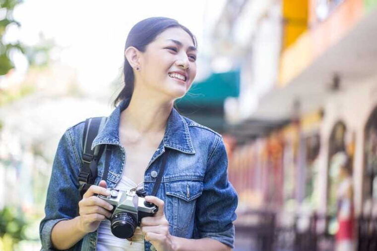 hong-kong-from-science-to-serenity-walking-tour-for-couples