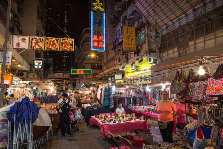 hong-kong-night-tour-open-top-bus-night-market