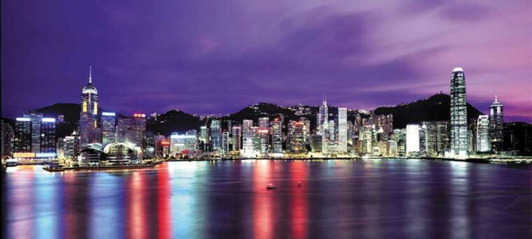 hong-kong-victoria-harbor-evening-unlimited-drink-cruise