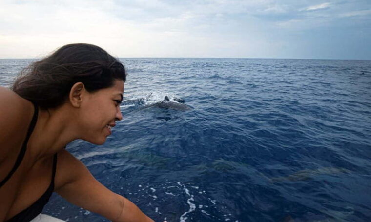 huatulco-awakening-with-stars-dolphins-boat-cruise