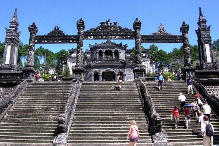 hue-city-day-tour-from-da-nang-hoi-an-by-car-dragon-boat