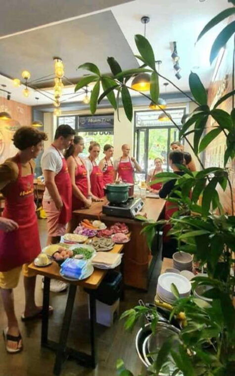 hue-cooking-class-with-local-family