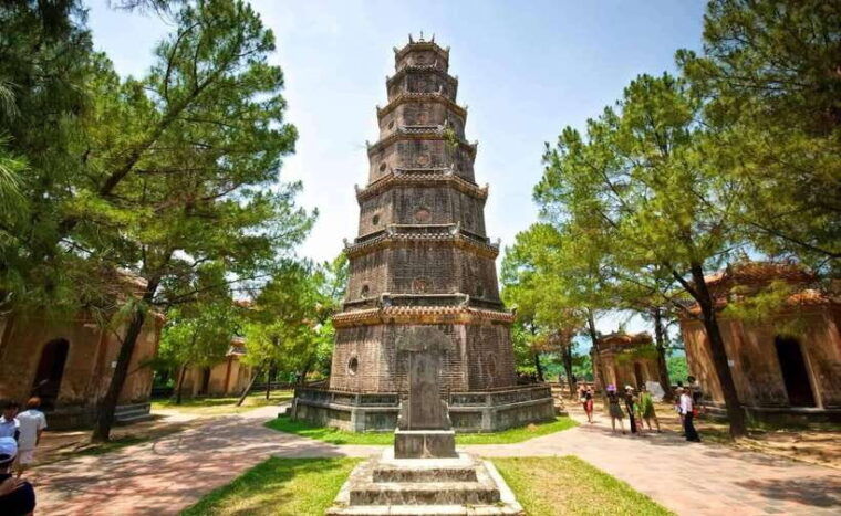hue-half-day-city-tour-by-car-and-dragon-boat