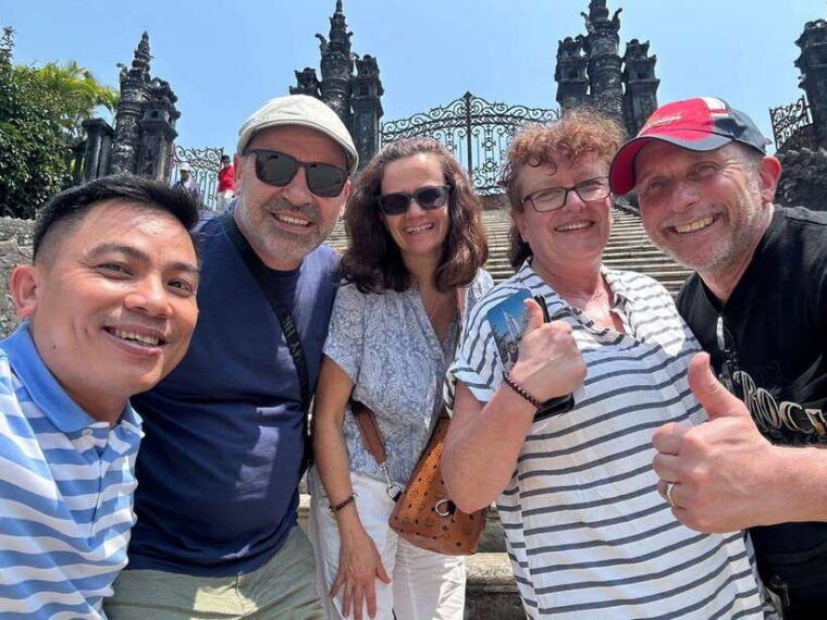 hue-royal-tombs-pagoda-tour-by-dragon-boat-private-car