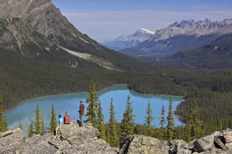 icefield-bow-lake-columbia-icefield-peyto-lake-day-tour