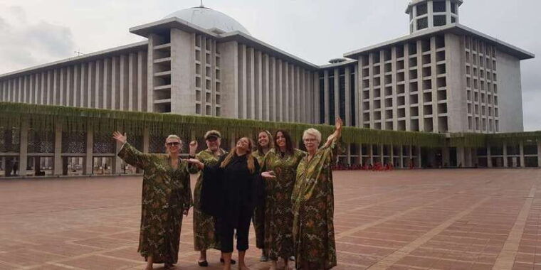 jakarta-luxury-tours-your-best-friend-in-travelling