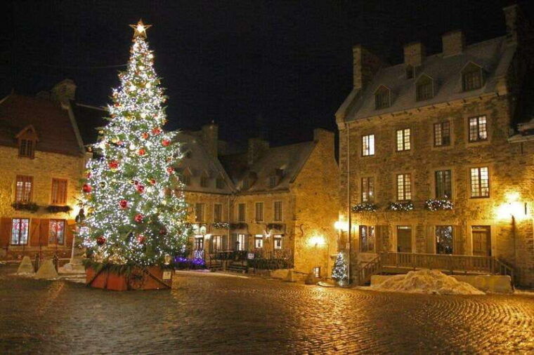 joyful-christmas-walking-tour-in-quebec