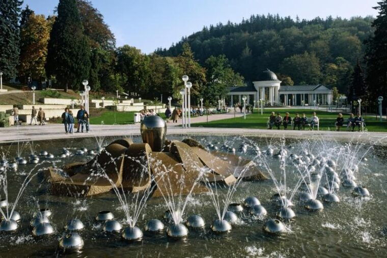 karlovy-vary-marianske-lazne-tour-from-prague-with-lunch