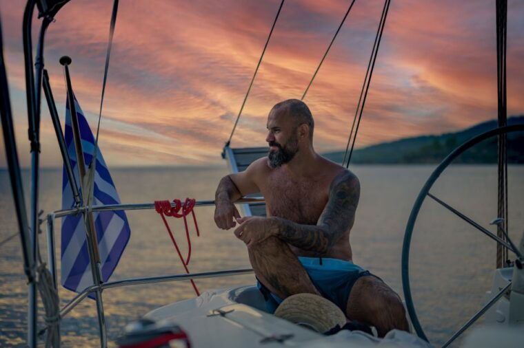 kassandra-private-sunset-sailing-cruise-with-wine-fruit