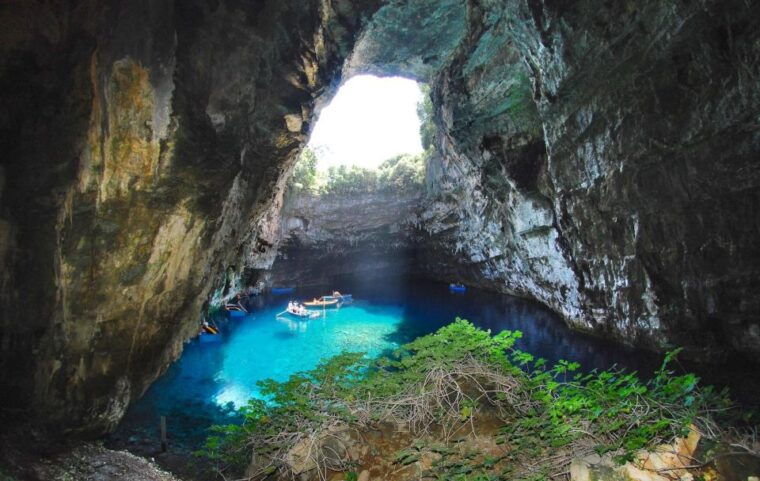 kefalonia-assos-and-fiscardo-island-day-tour