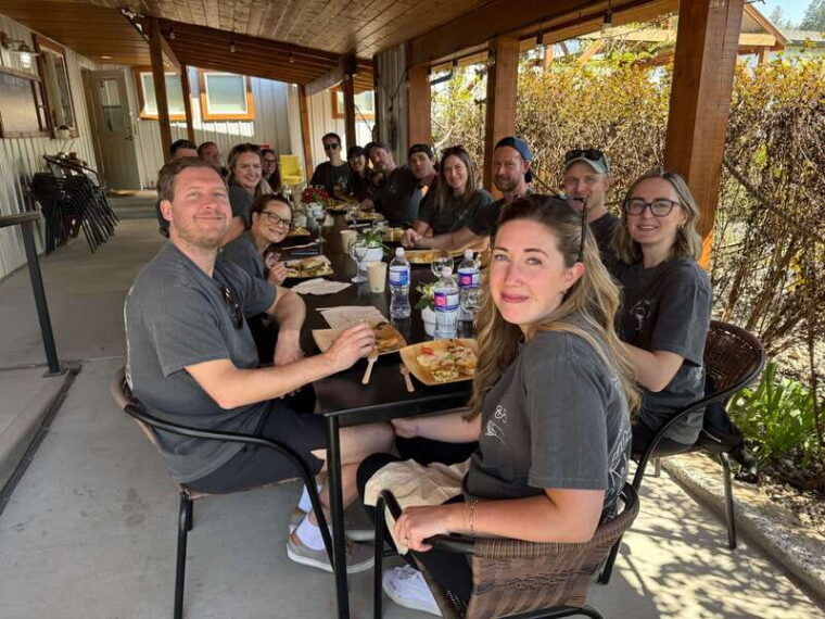 kelowna-e-bike-bee-tour-w-tastings-lunch-and-audioguide
