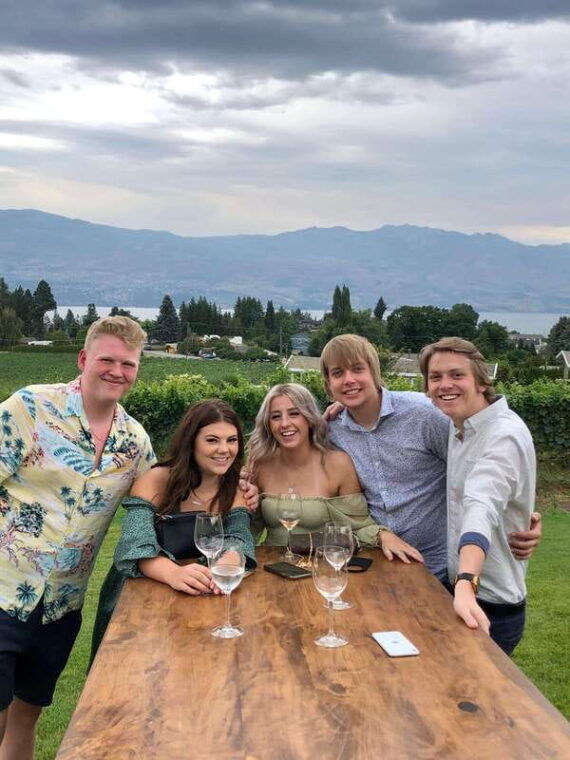 kelowna-east-kelowna-half-day-guided-wine-tour