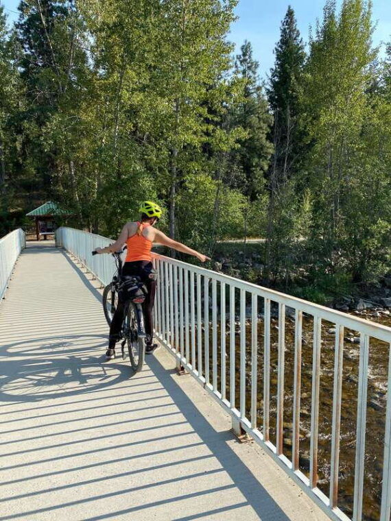 kelowna-mission-creek-salmon-run-audio-tour-by-e-bike