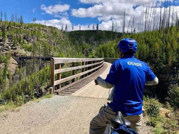 kelowna-myra-canyon-bike-wine-tasting-full-day-tour