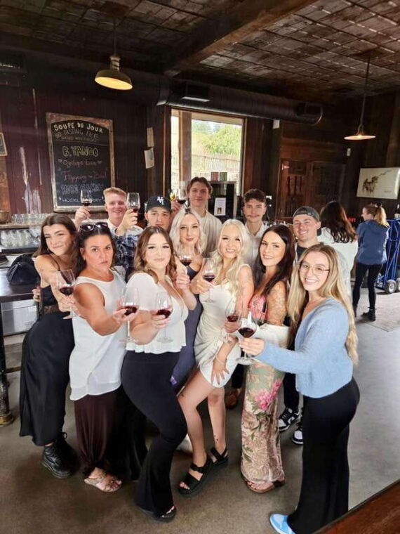 kelowna-west-kelowna-full-day-guided-wine-tour