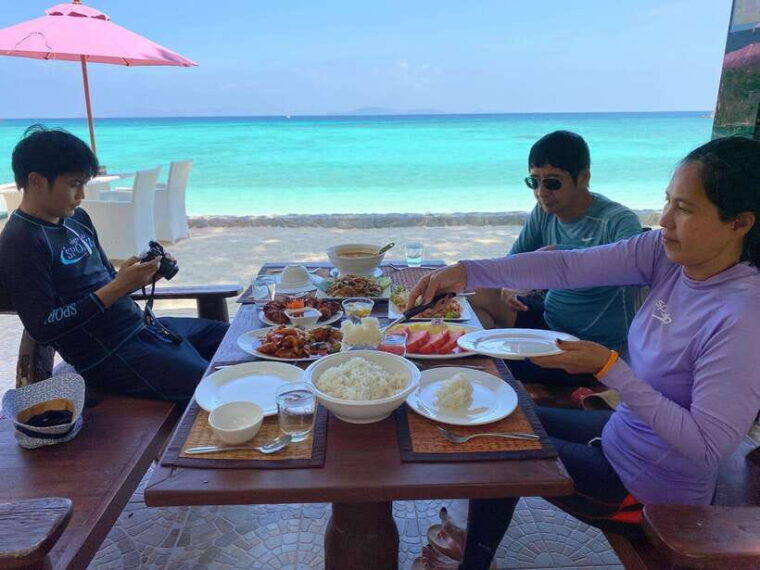 khao-lak-premium-tour-to-racha-islands-with-snorkel-lunch