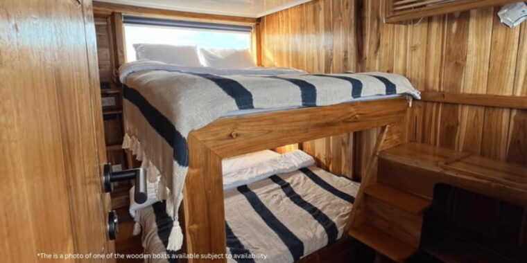 komodo-islands-private-2-day-tour-on-a-wooden-boat