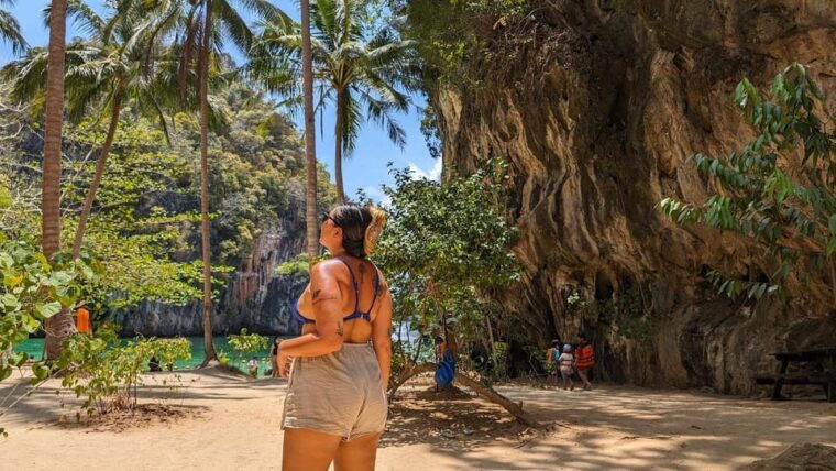 krabi-island-hopping-tour-by-private-longtail-boat