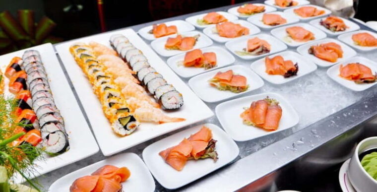 kuala-lumpur-buffet-dinner-at-atmosphere-360-and-night-tour
