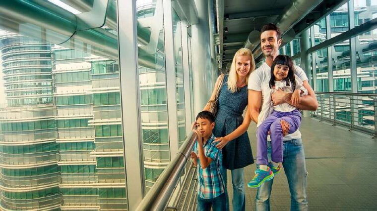 kuala-lumpur-half-day-photo-tour-with-petronas-twin-towers