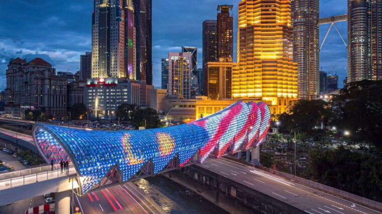 kuala-lumpur-sightseeing-markets-and-food-night-tour