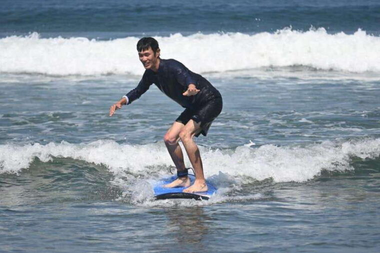 kuta-bali-private-surf-lesson-with-surf-photos-videos