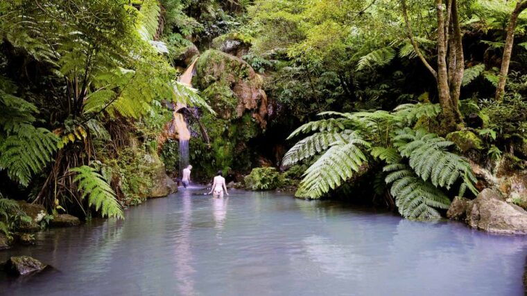 lagoa-do-fogo-guided-volcano-geo-tour-w-hotsprings-bathing-2