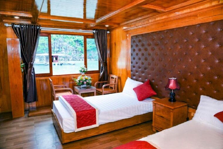 lan-ha-bay-viet-hai-village-boutique-cruise