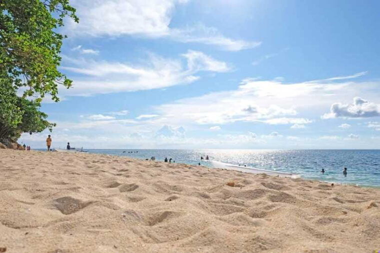 land-tour-with-scuba-diving-and-paraw-sailing
