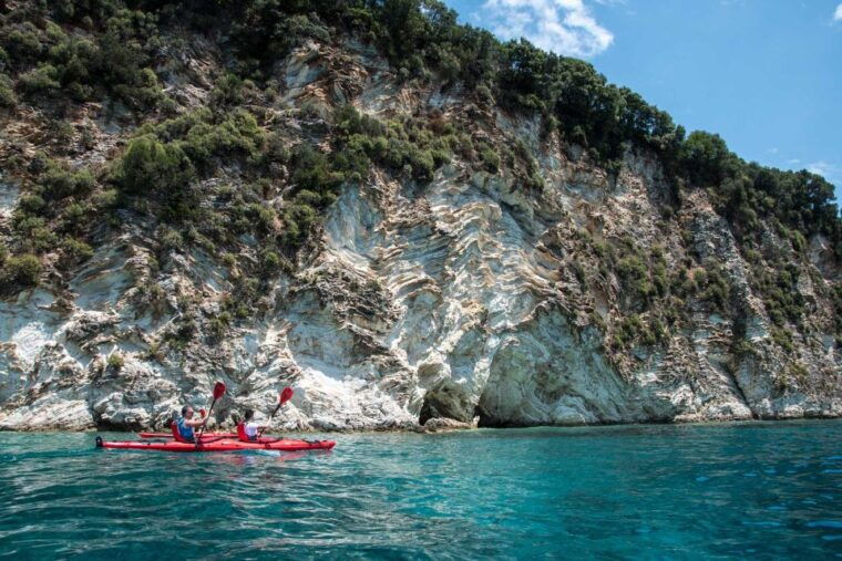 lefkada-full-day-sea-kayaking-tour