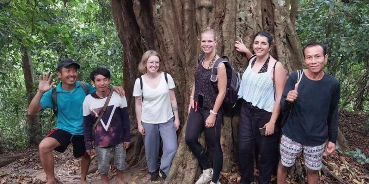 luang-prabang-trekking-longlao-to-kuang-si-falls-full-day