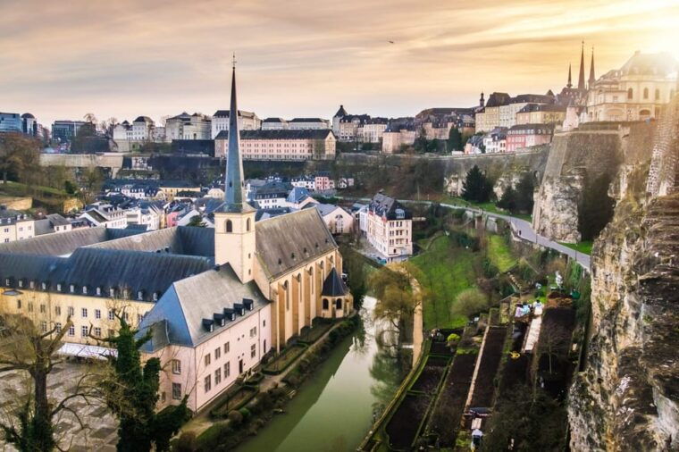 luxembourg-express-walk-with-a-local-in-60-minutes