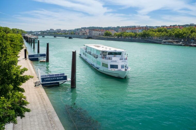 lyon-2-5-hour-lunch-cruise