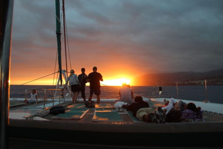 madeira-funchal-sunset-tour-by-catamaran