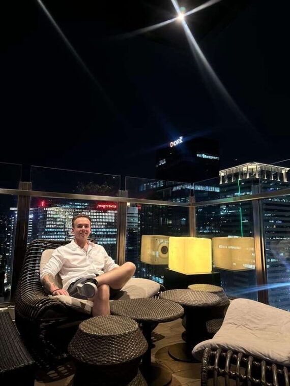 makati-hidden-bars-and-rooftop-bars-with-venus