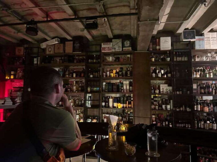 makati-speakeasy-bars-and-rooftop-bars-with-v