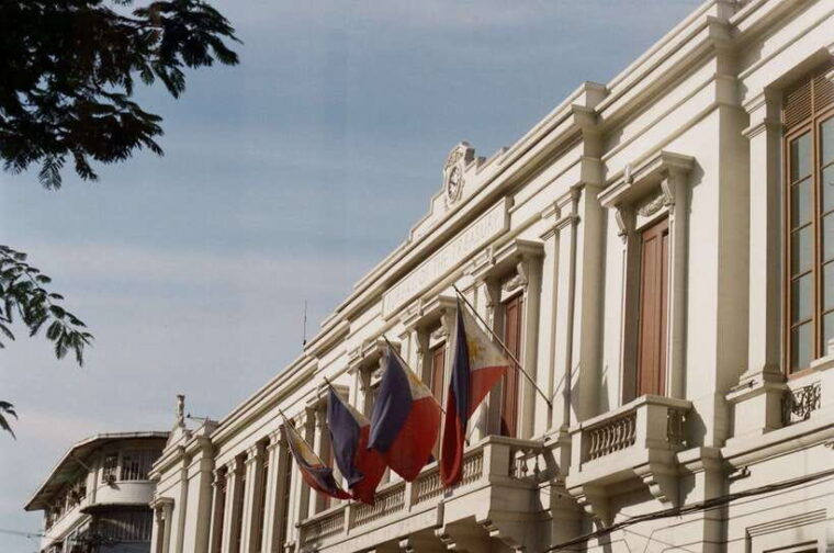 manila-filipino-historic-walking-tour-in-intramuros