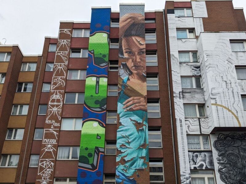 mega-street-art-mural-graffiti-private-tour