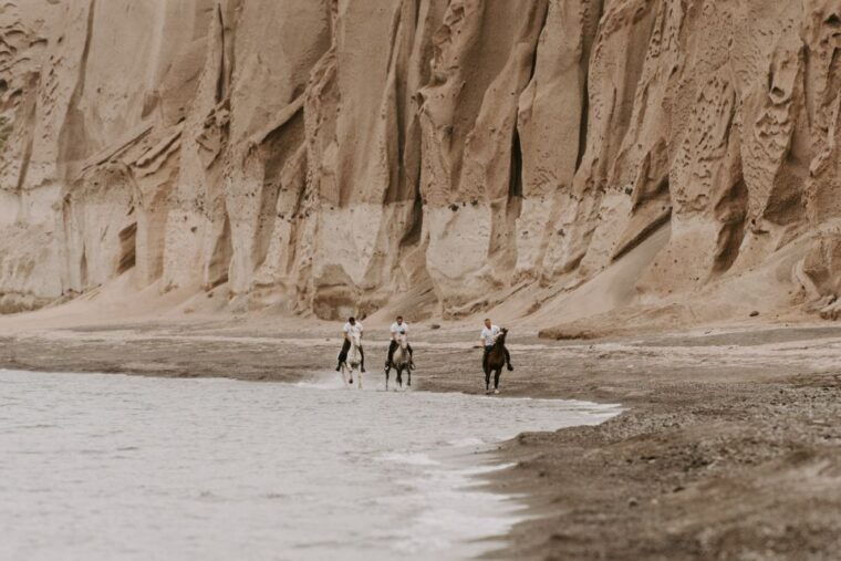 megalochori-horseback-riding-tour-for-experienced-riders