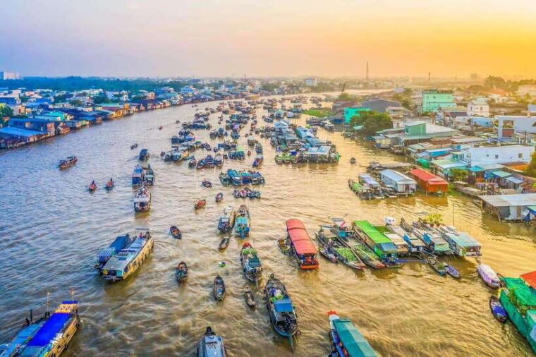 mekong-delta-2-days-tour-explore-cai-rang-floating-market