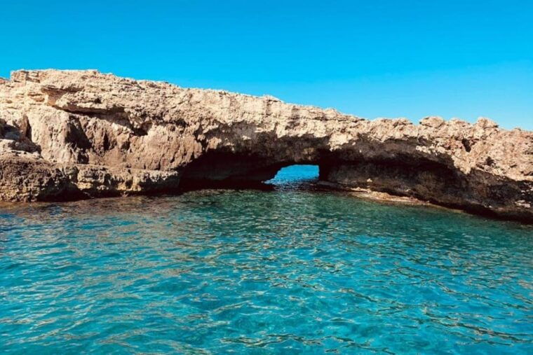 mellieha-boat-ride-around-comino-caves-blue-lagoon