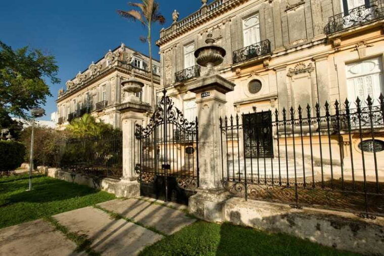 merida-city-highlights-guided-walking-tour