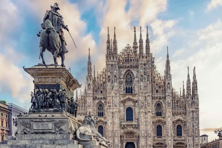 milan-small-group-duomo-rooftop-castle-gelato-tasting