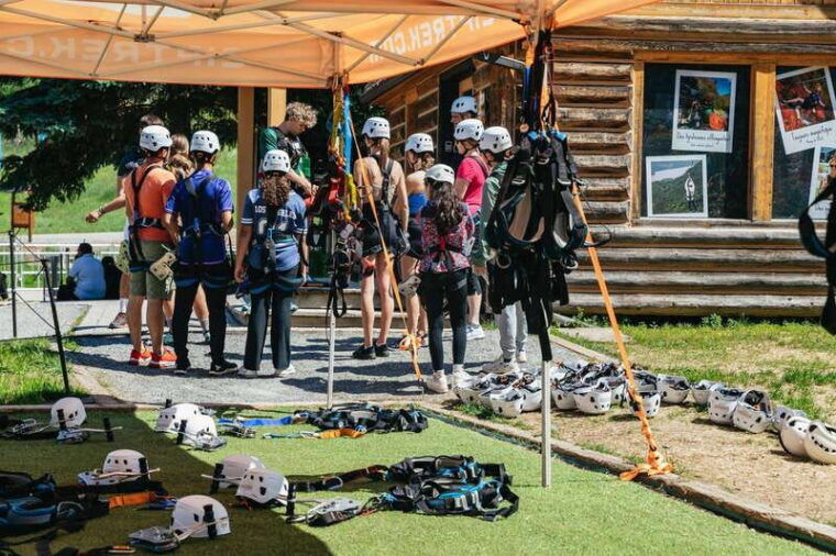 mont-tremblant-summit-zip-lining-tour-with-5-zip-lines