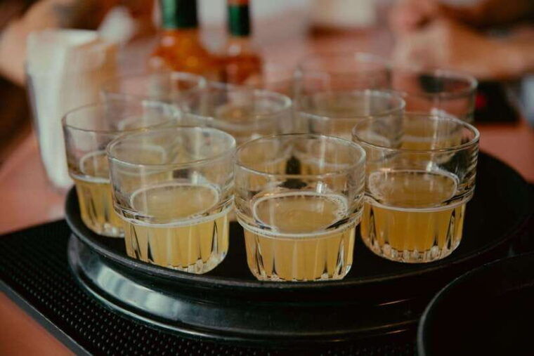 montreal-brewpub-experience-beer-tasting-walking-tour