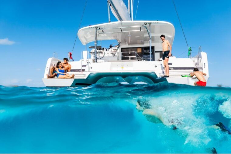 mykonos-catamaran-cruise-with-lunch-drinks-and-transfer