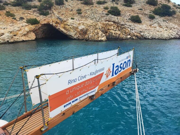 naxos-koufonissia-and-rina-cave-boat-trip-with-bbq