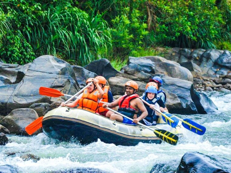 negombo-adventure-water-rafting-in-kitulgala