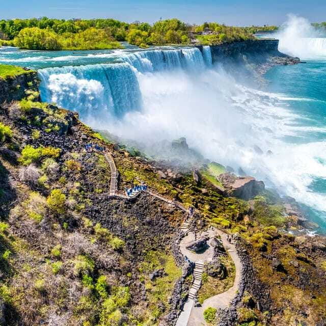 new-york-city-niagara-falls-overnight-guided-trip-2