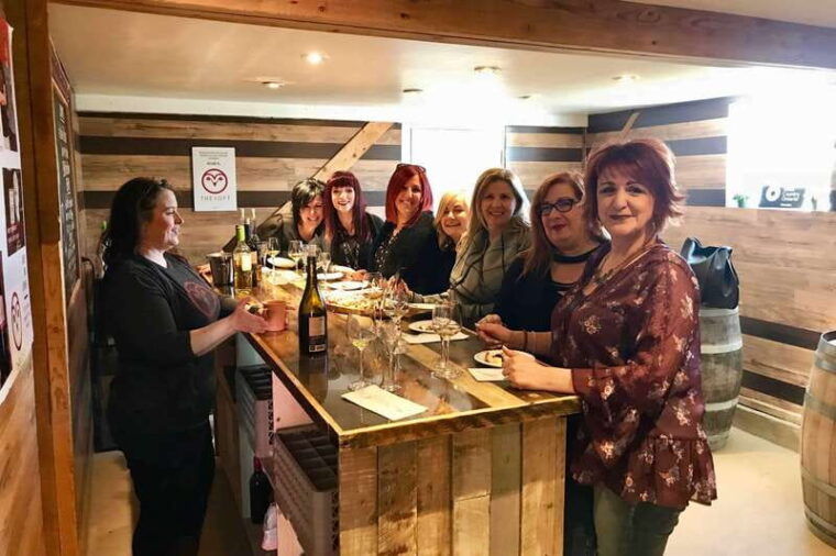 niagara-on-the-lake-half-day-wine-beer-charcuterie-tour